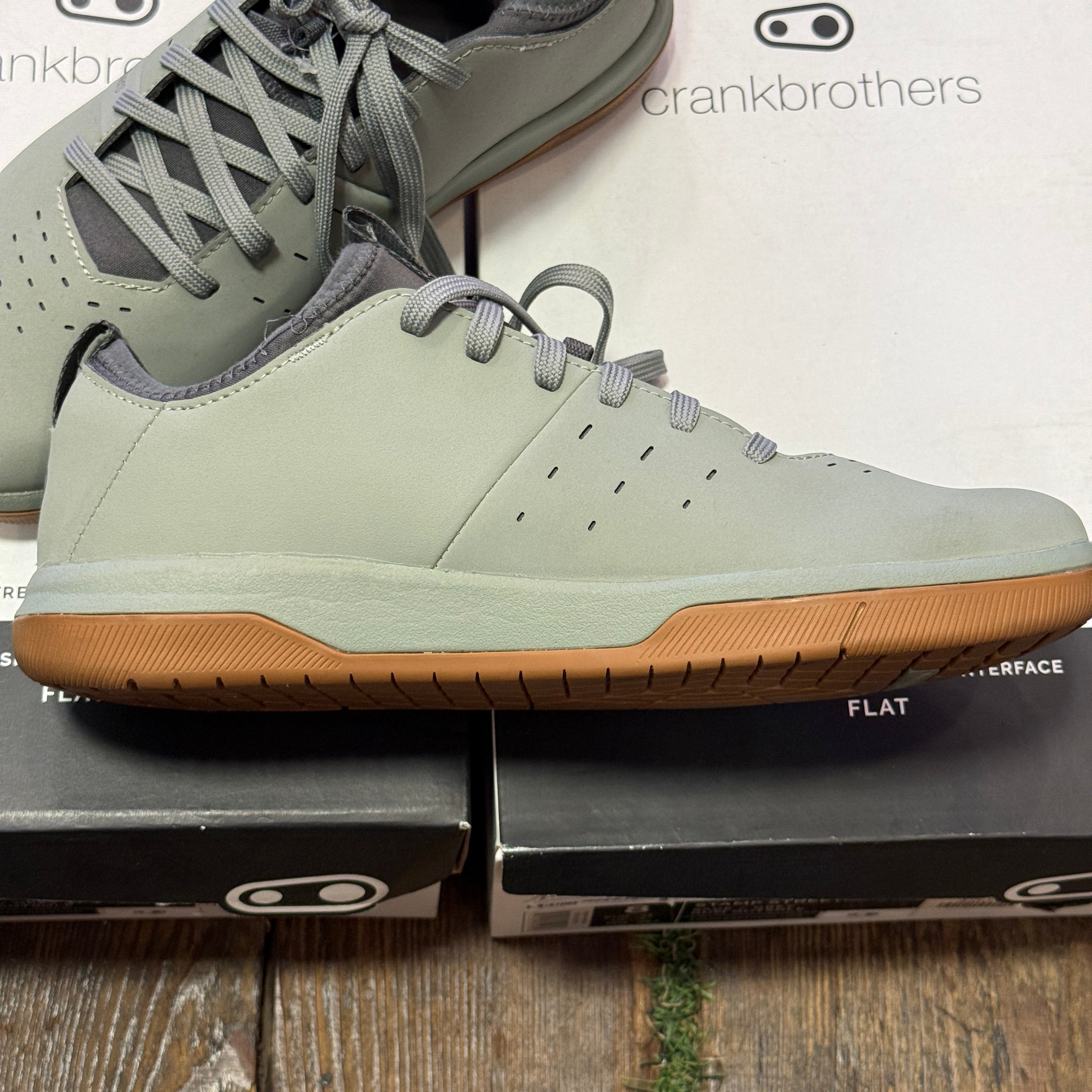 crankbrothers/ STAMP STREET/ SAGE GREY