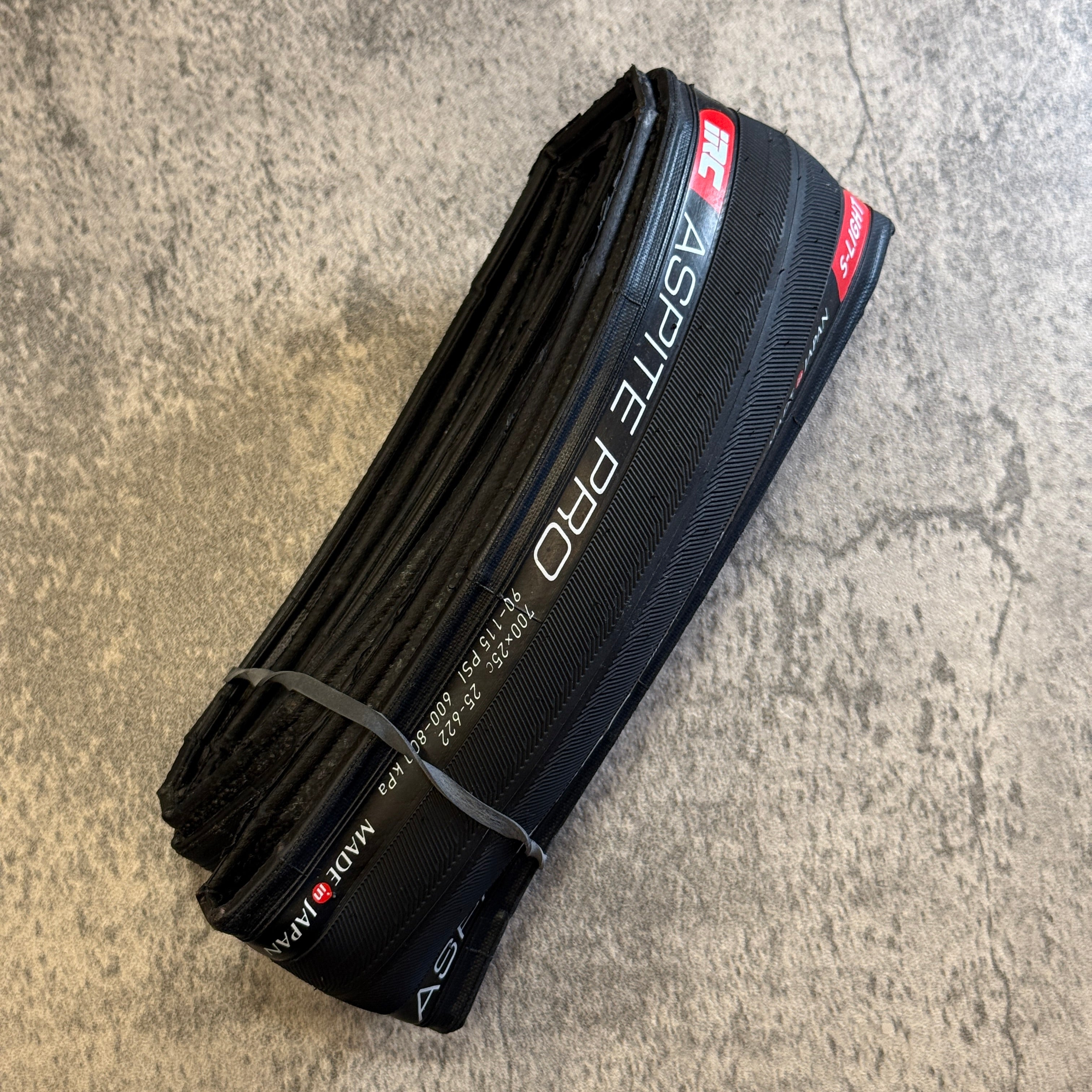 IRC/ ASPITE PRO S-LIGHT 700X25C