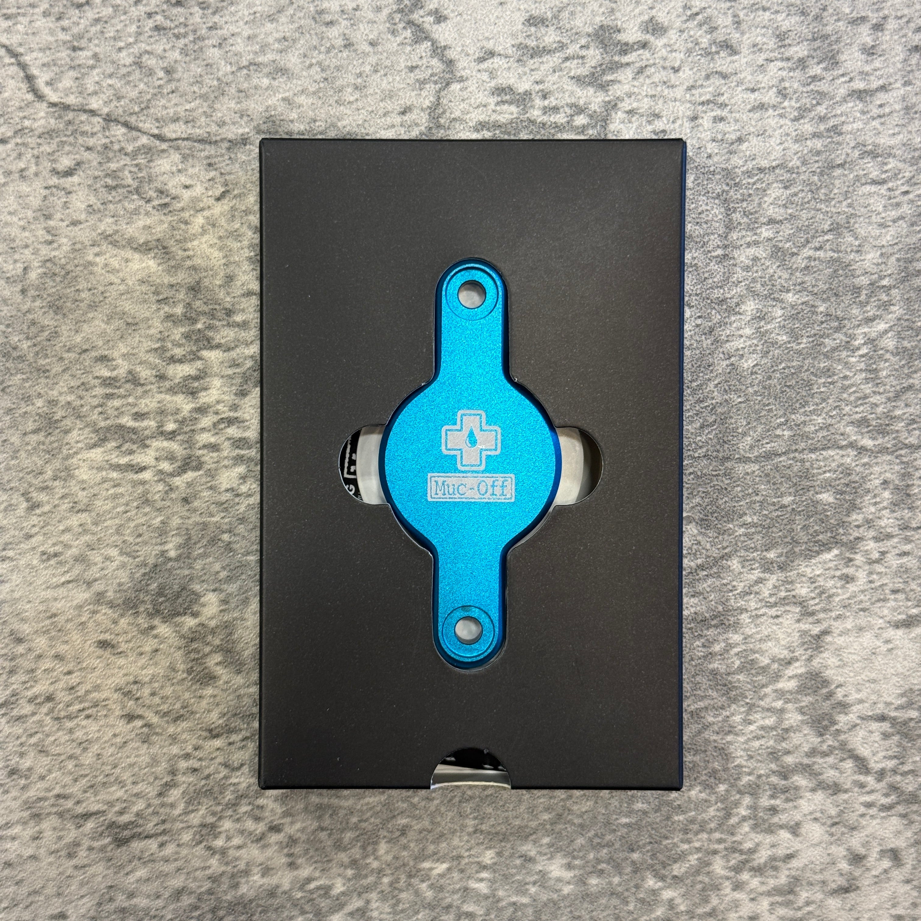 Muc-0ff/ SECURE TAG HOLDER