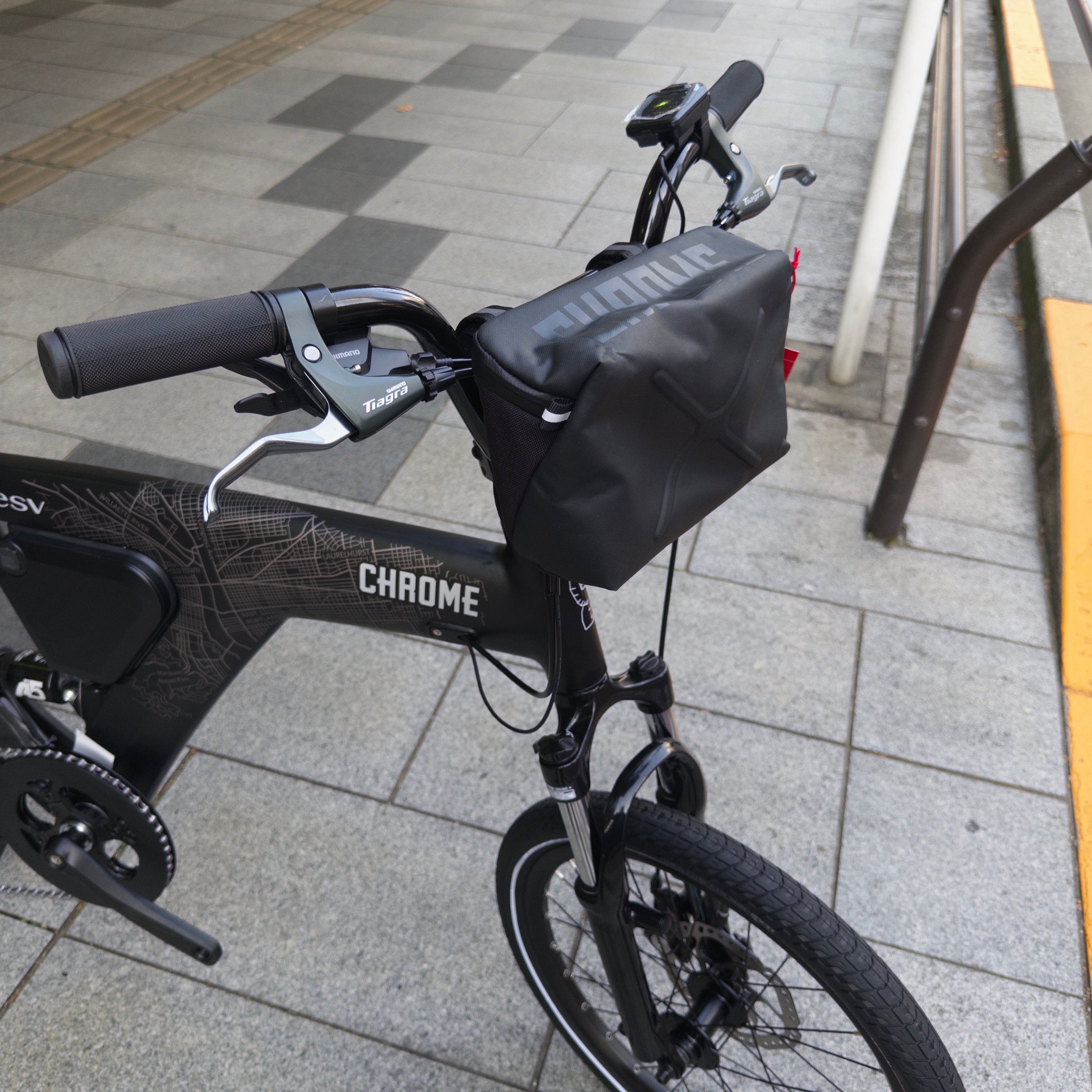 BESV/ BESV X CHROME  Limited Edtion