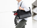 CHROME × MIZUTANI BICYCLE FLEXIBLE BIKE TOTE 22L BLACK 使用イメージ